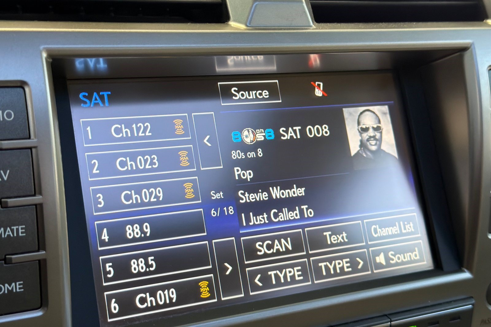 Used 2019 Lexus GX 460 Luxury AWD/4WD image 23