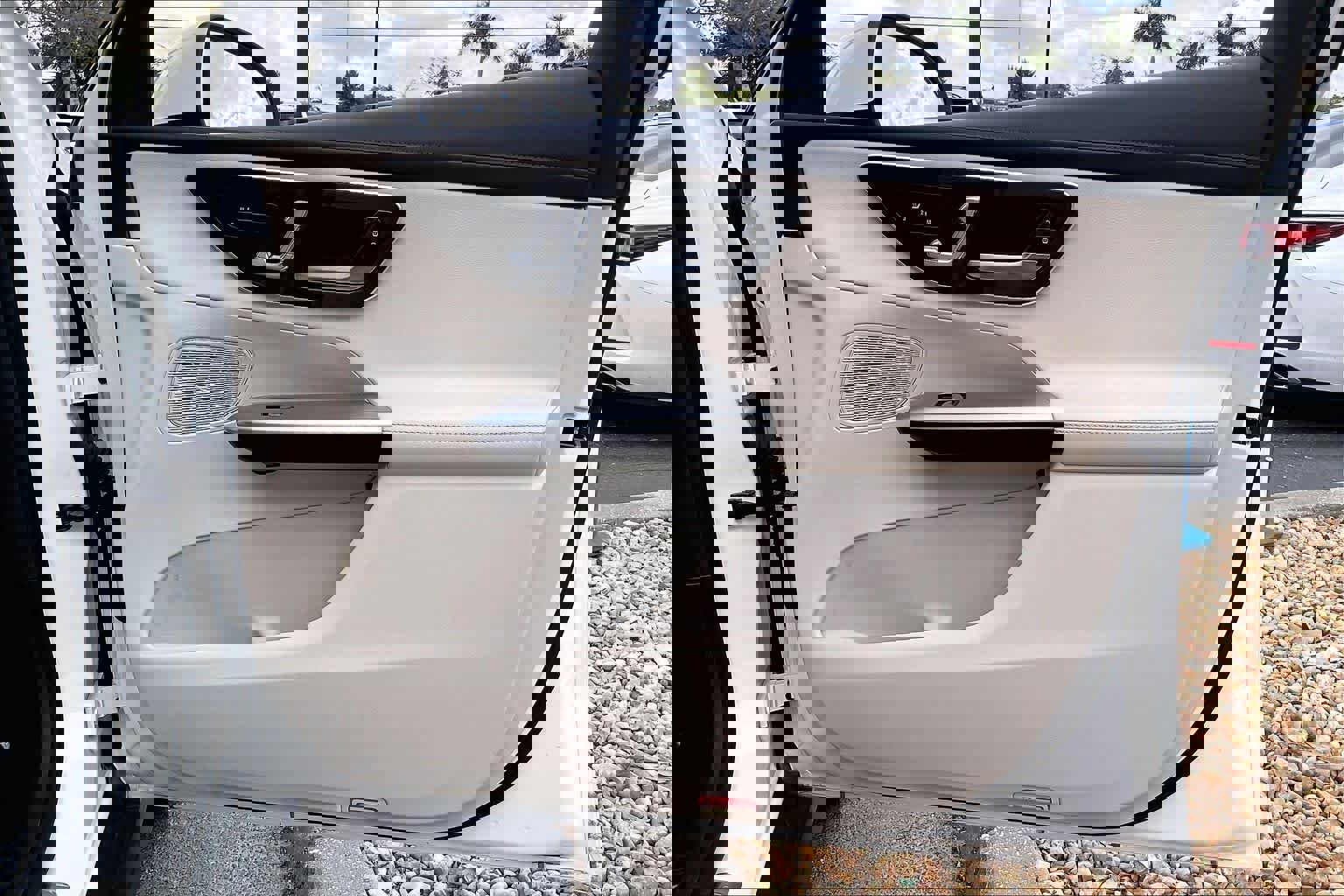 Used 2023 Mercedes-Benz GLC 300 GLC 300 image 23