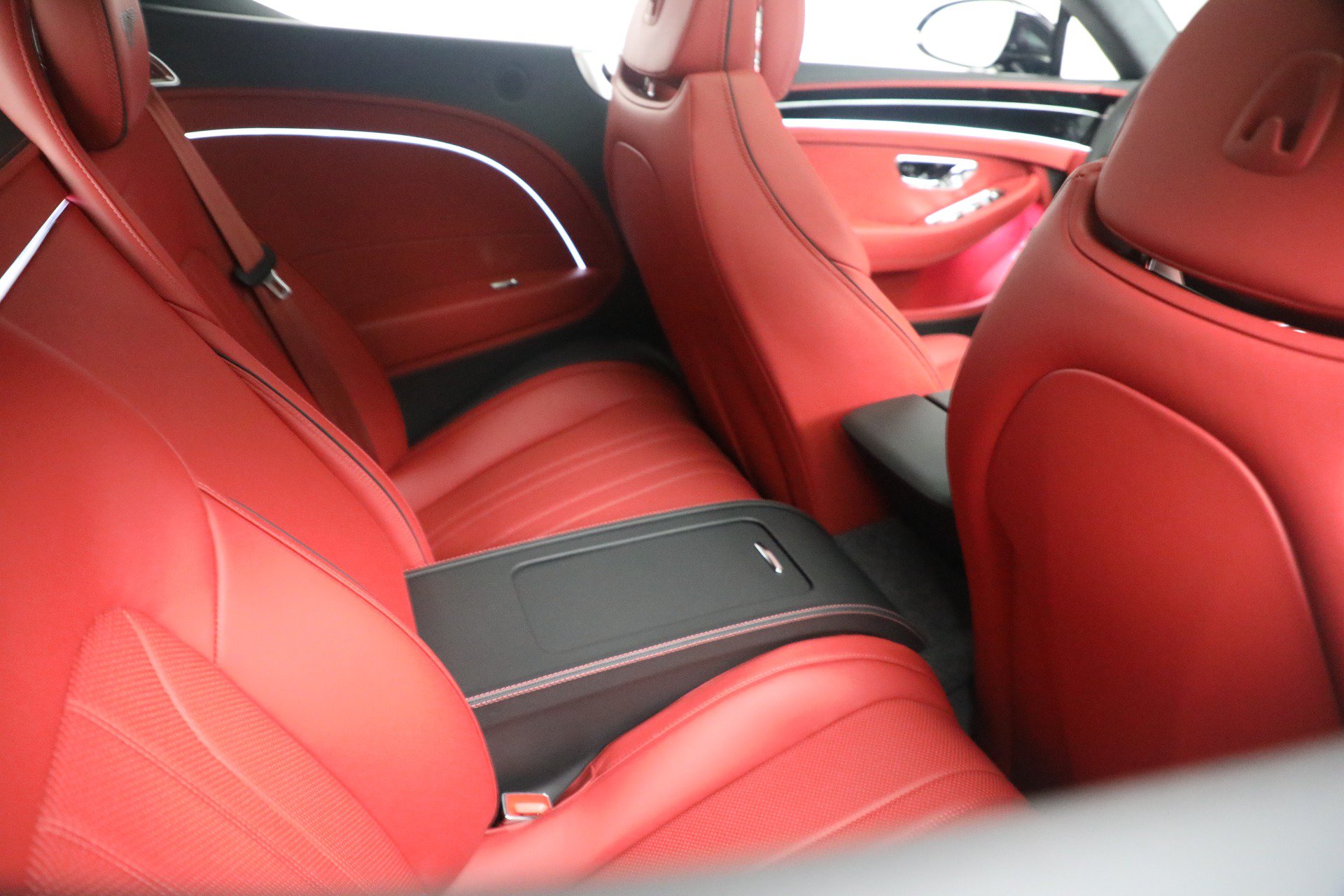 Certified 2023 Bentley Continental GT Mulliner AWD/4WD image 30