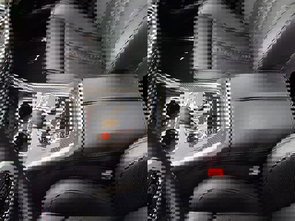 Used 2021 BMW X5 M w/ Executive Package image 15