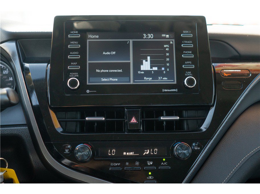 Used 2024 Toyota Camry SE FWD image 11