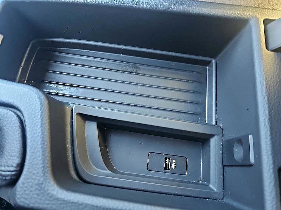 Used 2018 BMW 330i xDrive Sedan image 25