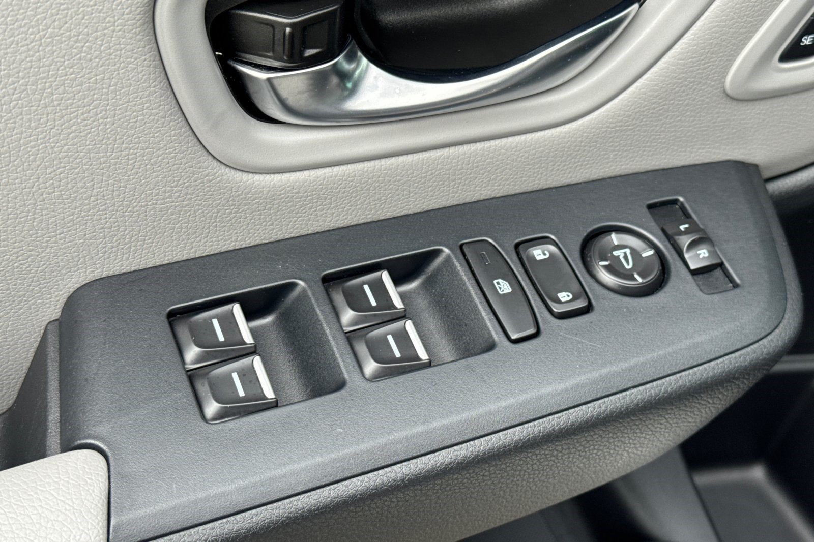 Certified 2025 Honda Pilot EX-L image 12