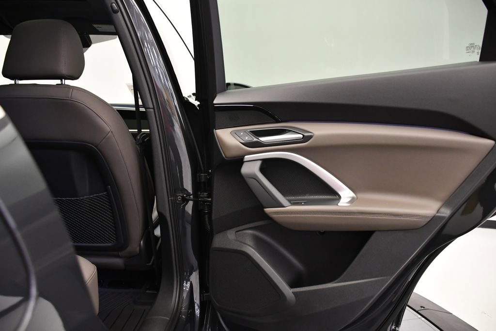 Used 2025 Audi Q5 Premium w/ Convenience Package image 48