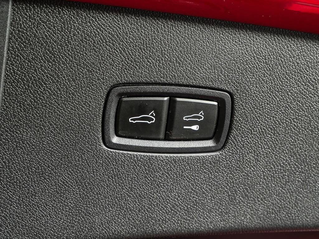 Certified 2024 Porsche Cayenne Coupe AWD/4WD image 33