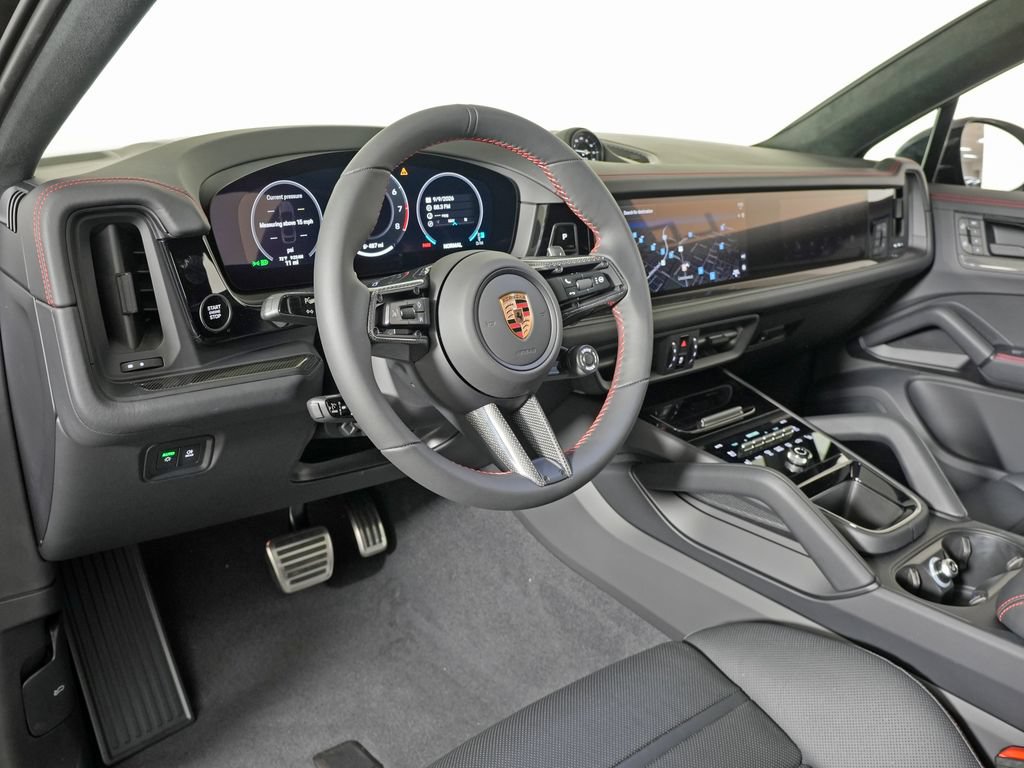 New 2026 Porsche Cayenne GTS AWD/4WD image 4