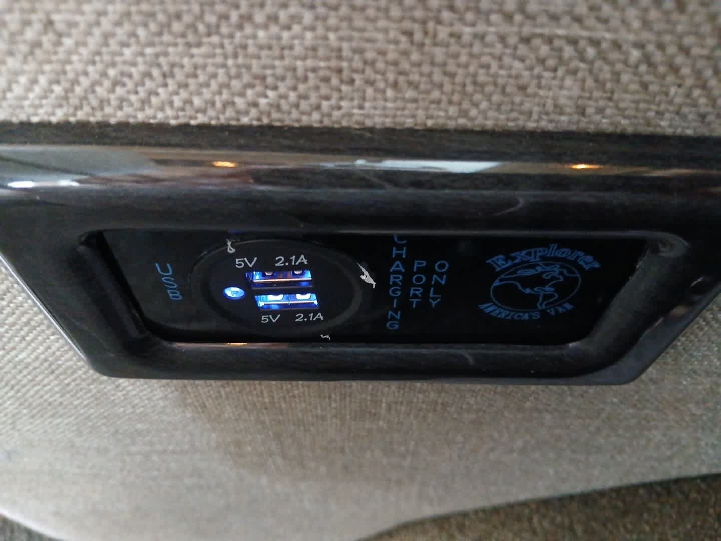 Used 2021 Chevrolet Express 2500 w/ Enhanced Convenience Package RWD image 87