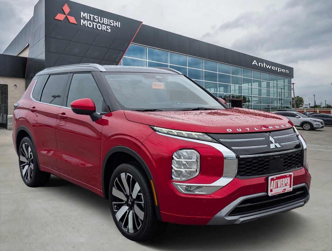 New 2025 Mitsubishi Outlander SEL