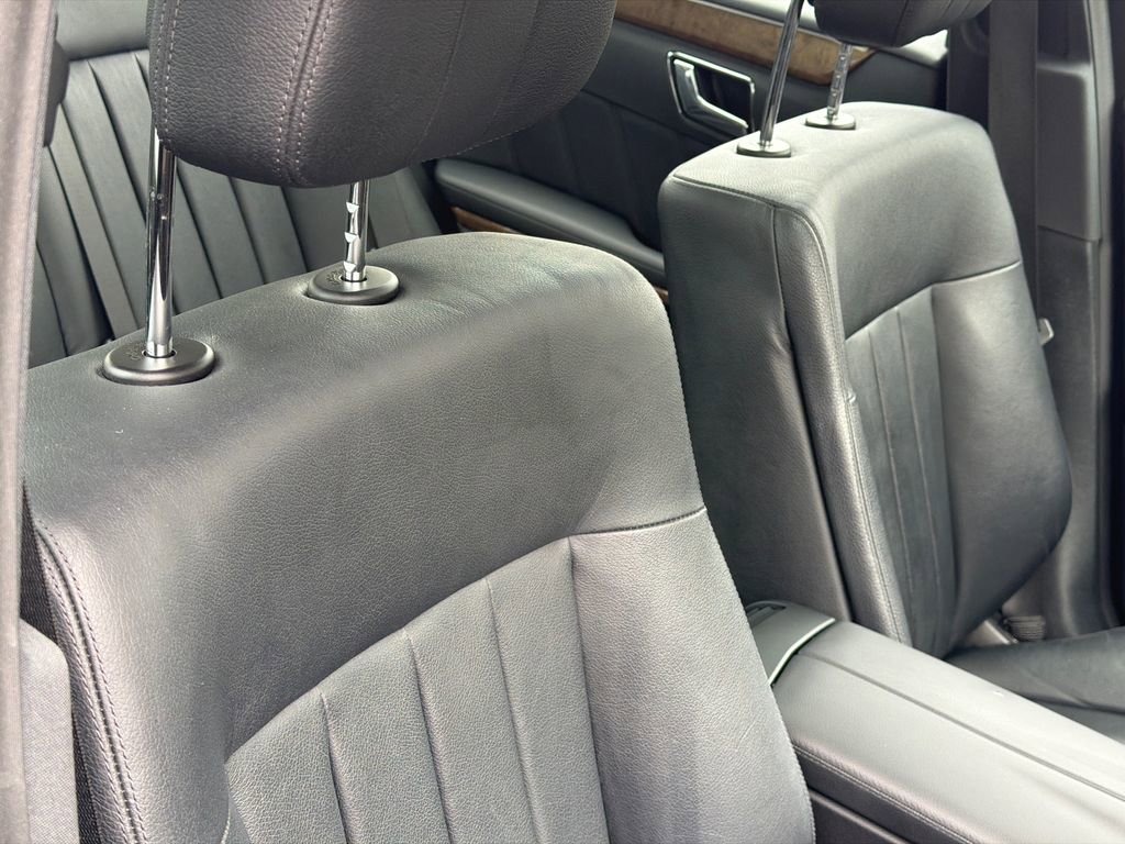 Used 2011 Mercedes-Benz E 350 4MATIC Sedan image 8