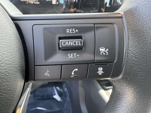 Used 2025 Nissan Kicks S AWD/4WD image 20