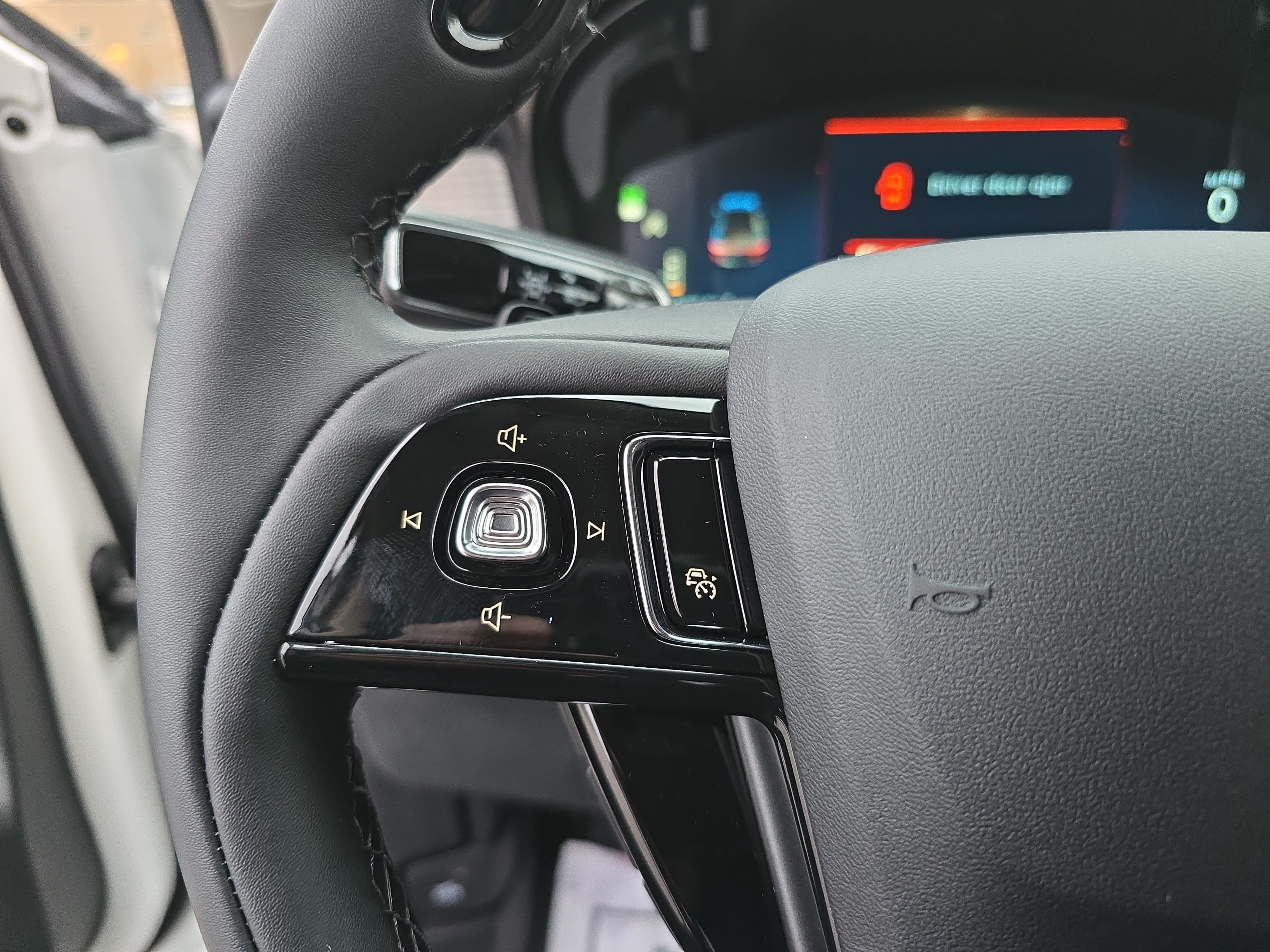 New 2026 Lincoln Corsair Premiere AWD/4WD image 16