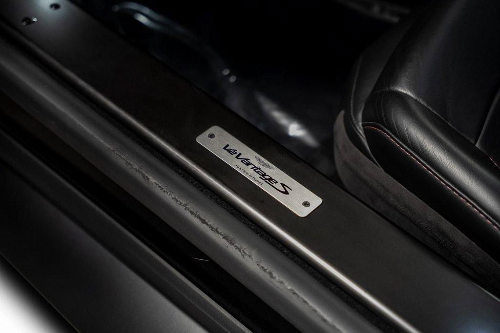 Used 2020 Aston Martin V8 Vantage Coupe image 60
