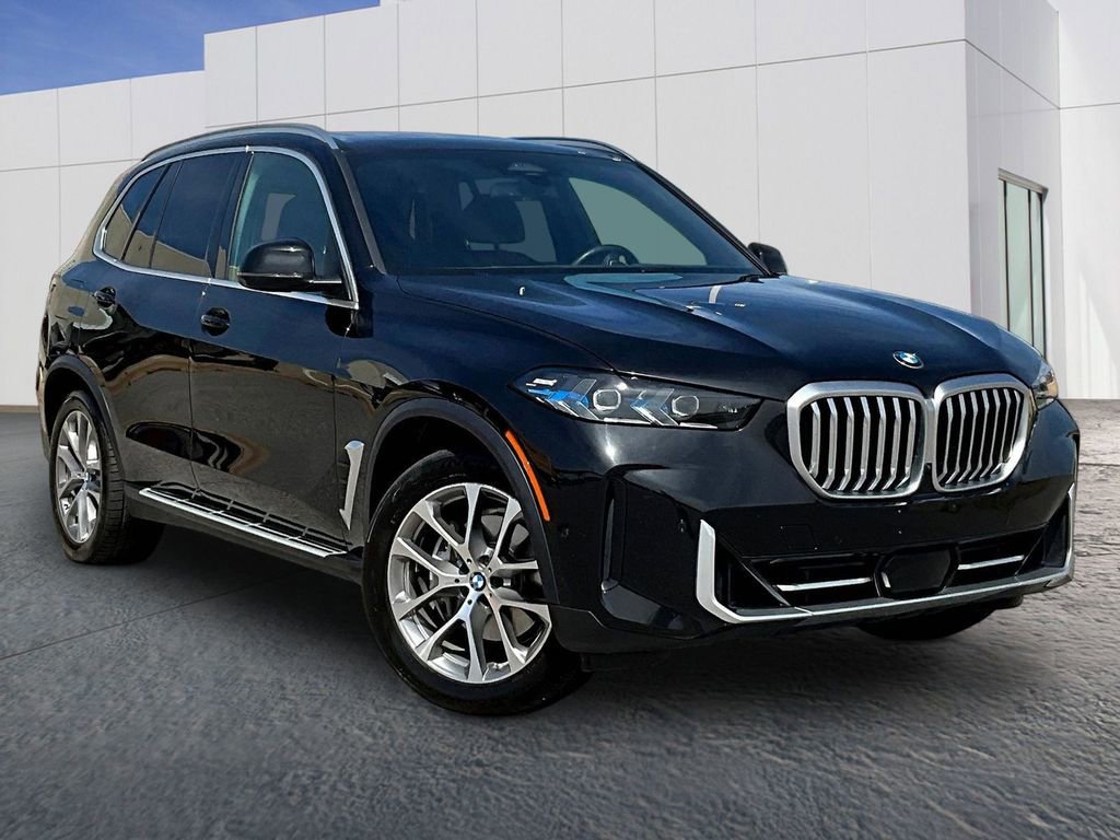 Used 2024 BMW X5 xDrive40i w/ Premium Package AWD/4WD image 9