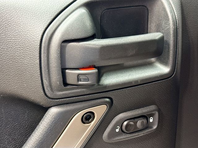 Used 2017 Jeep Wrangler Unlimited Sahara image 17