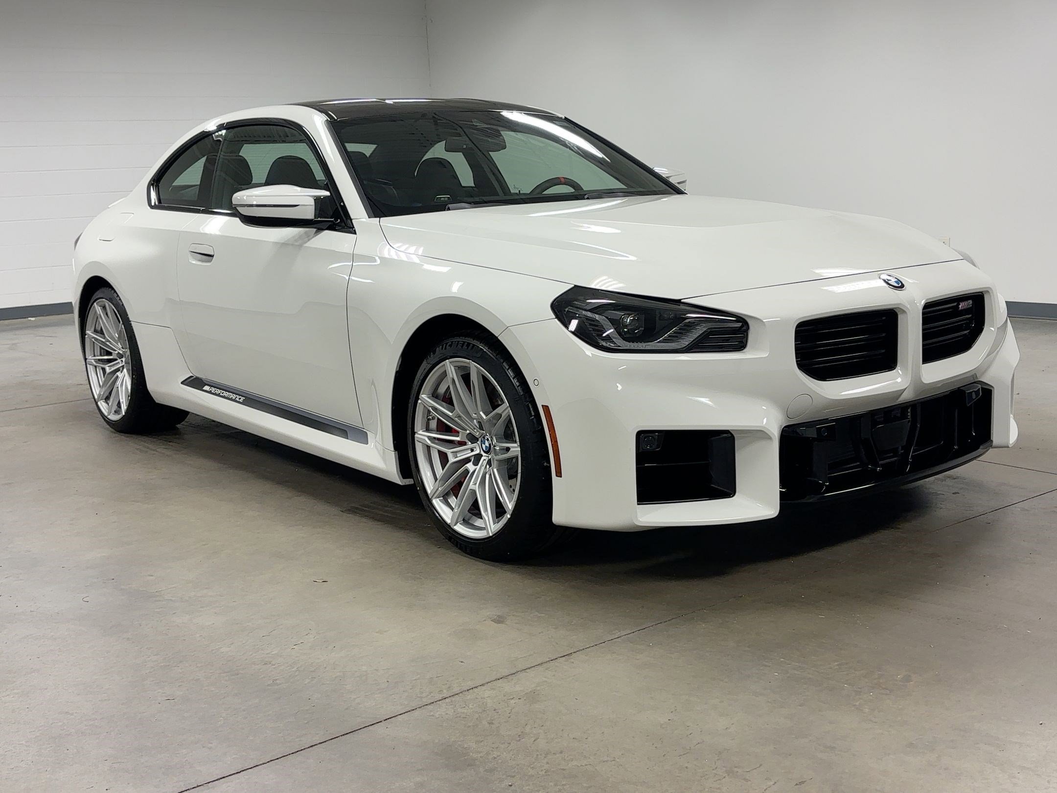 Used 2025 BMW M2 w/ Lighting Package image 6