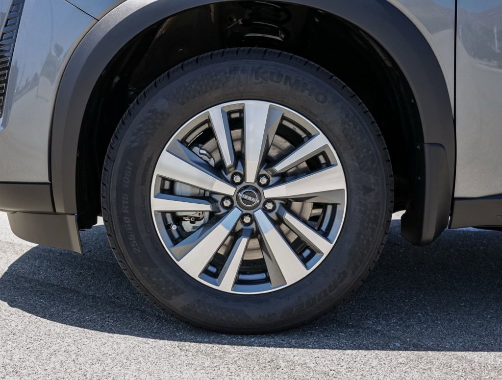 New 2026 Nissan Pathfinder SL FWD image 11