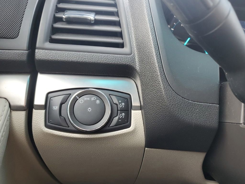 Used 2014 Ford Explorer FWD image 17