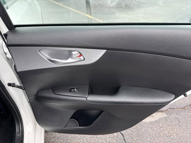 Used 2023 Kia Forte LXS image 30