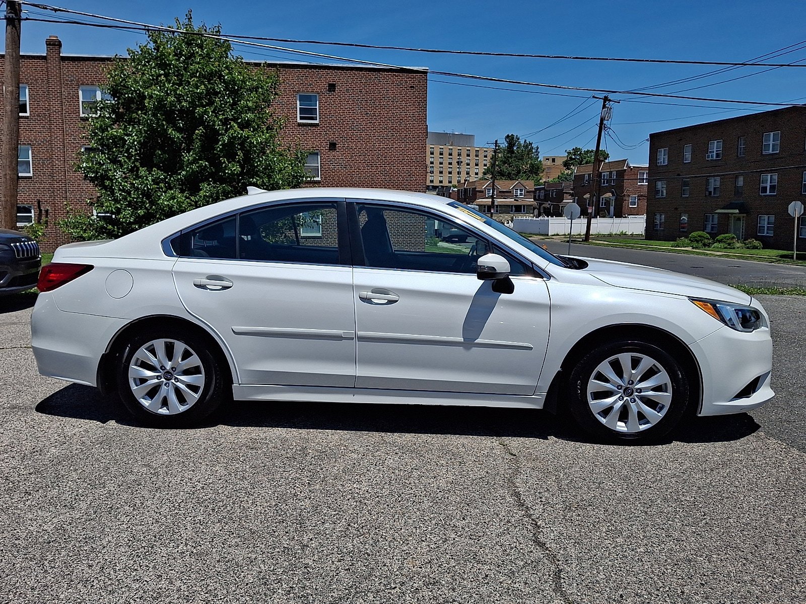 Used 2017 Subaru Legacy 2.5i Premium AWD/4WD image 7