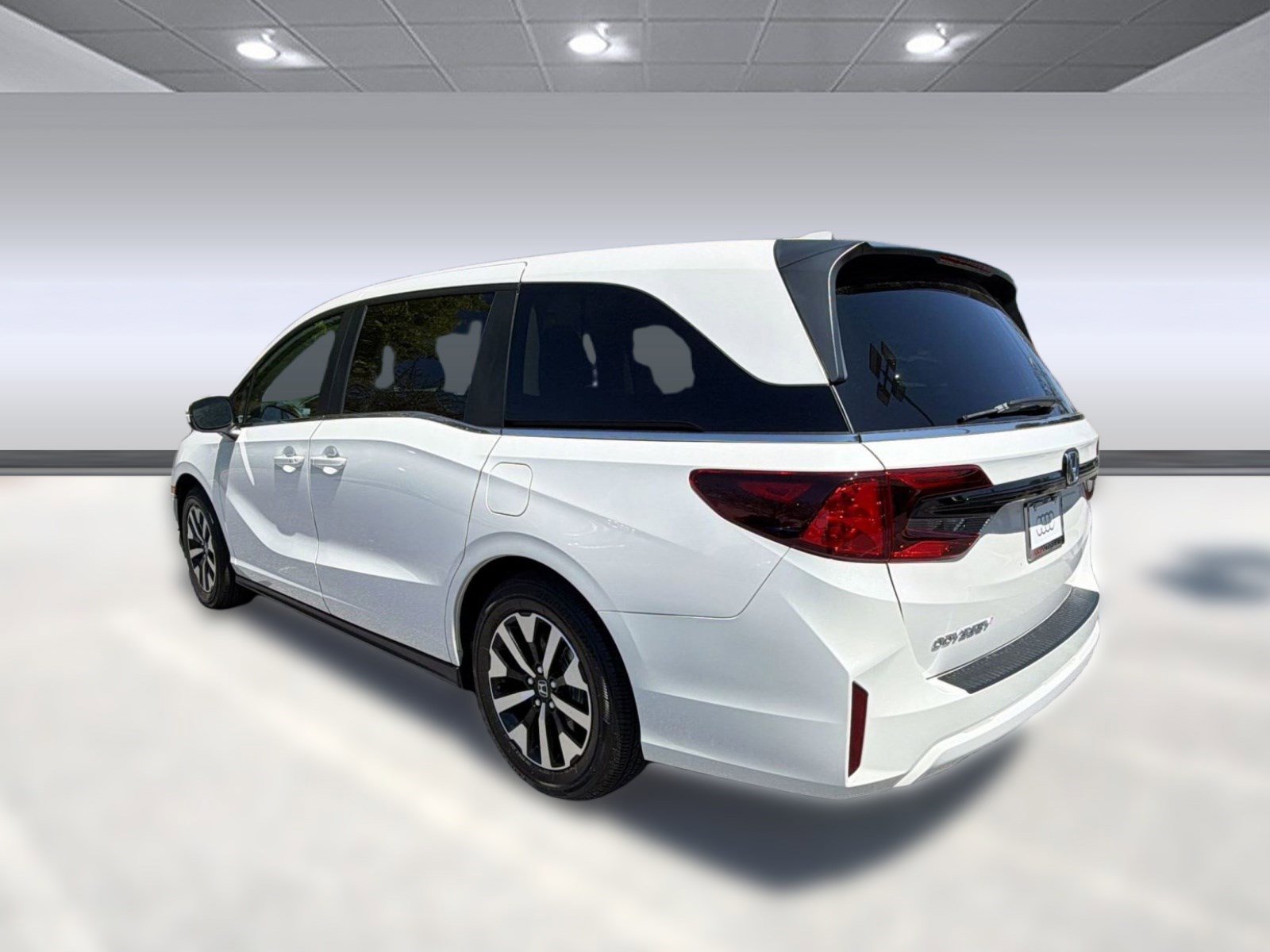Used 2026 Honda Odyssey EX-L image 3