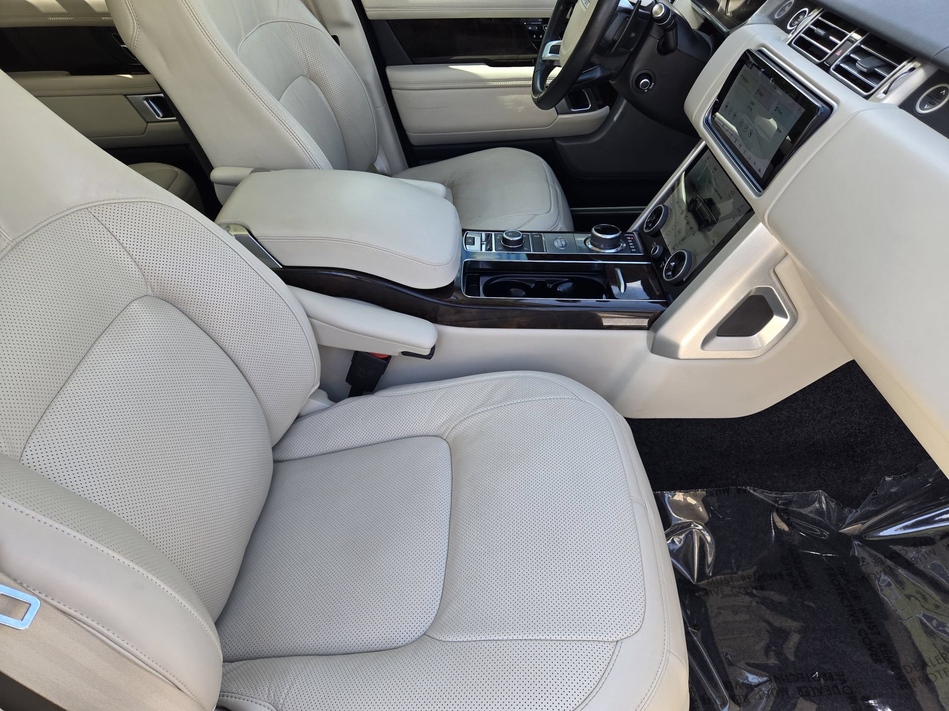 Used 2018 Land Rover Range Rover Supercharged AWD/4WD image 14