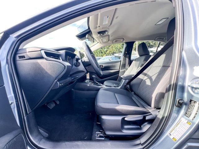 Used 2025 Toyota Corolla LE image 16