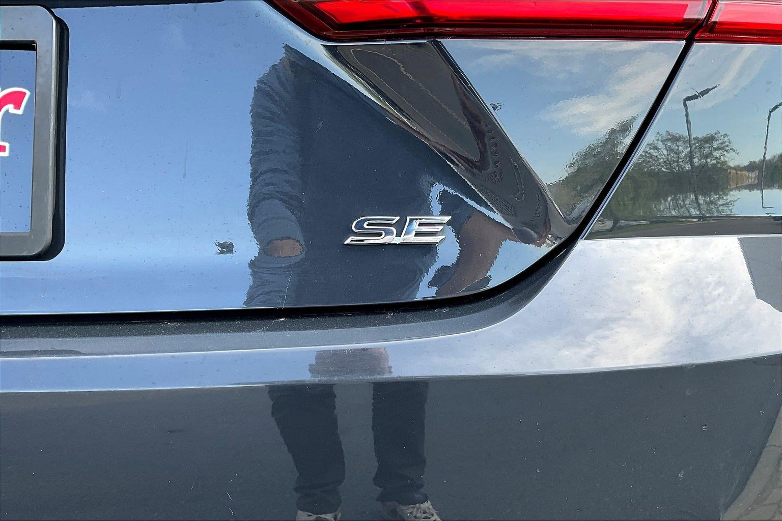 Used 2025 Toyota Camry SE FWD image 23