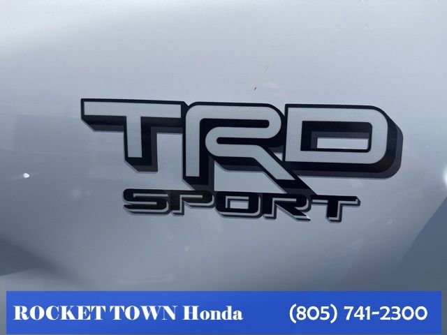 Used 2025 Toyota Tacoma TRD Sport w/ TRD Sport Upgrade Package AWD/4WD image 8