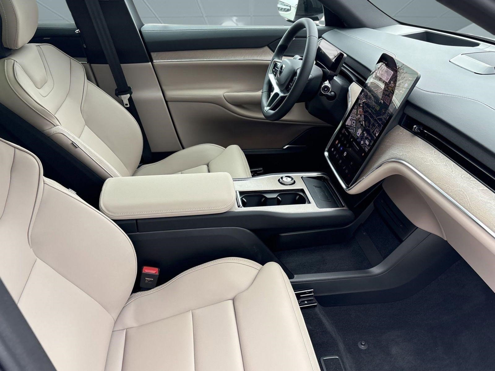 New 2026 Volvo EX90 Plus image 30