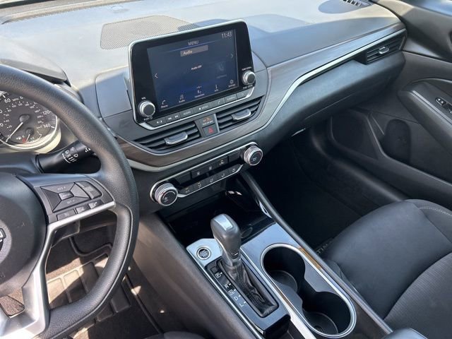 Used 2024 Nissan Altima 2.5 SV image 30
