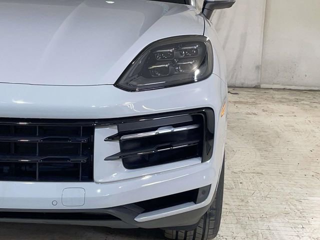 New 2026 Porsche Cayenne Coupe AWD/4WD image 4