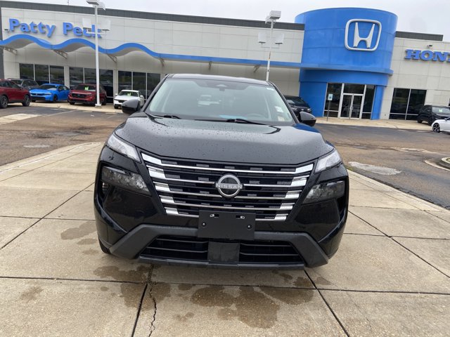 Used 2024 Nissan Rogue SV FWD image 3