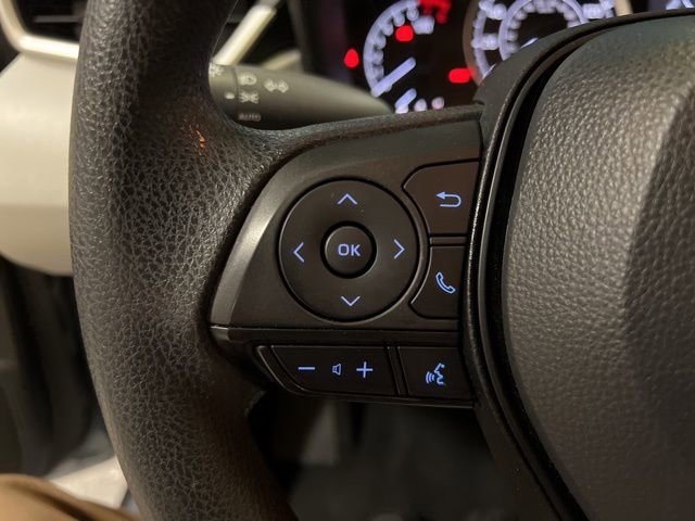 Used 2022 Toyota Corolla LE image 34
