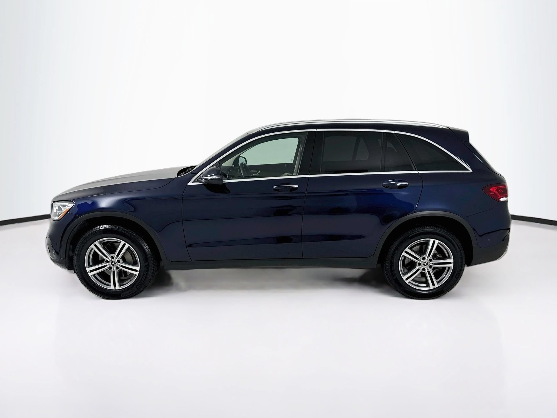 Used 2021 Mercedes-Benz GLC 300 image 5
