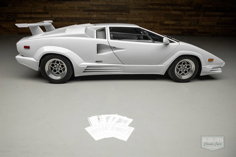 Used 1989 Lamborghini Countach Coupe RWD image 9
