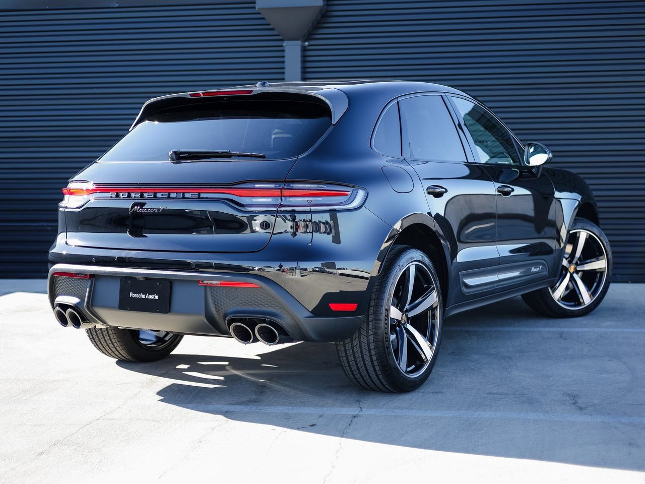Certified 2026 Porsche Macan Turbo AWD/4WD image 7