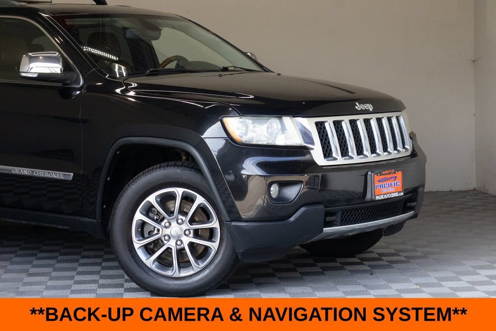 Used 2012 Jeep Grand Cherokee Overland AWD/4WD image 3