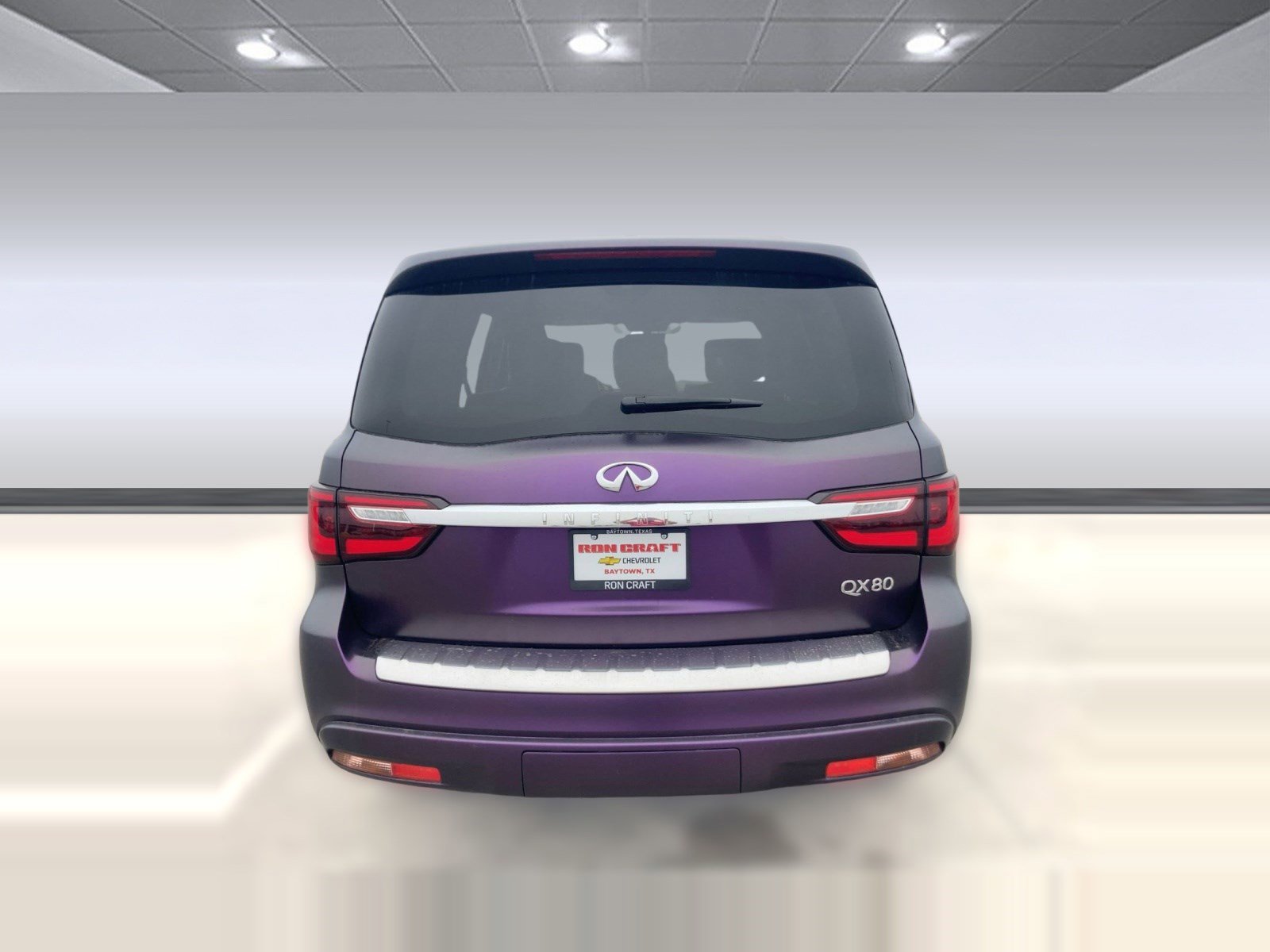 Used 2023 INFINITI QX80 Sensory w/ All-Season Package image 9