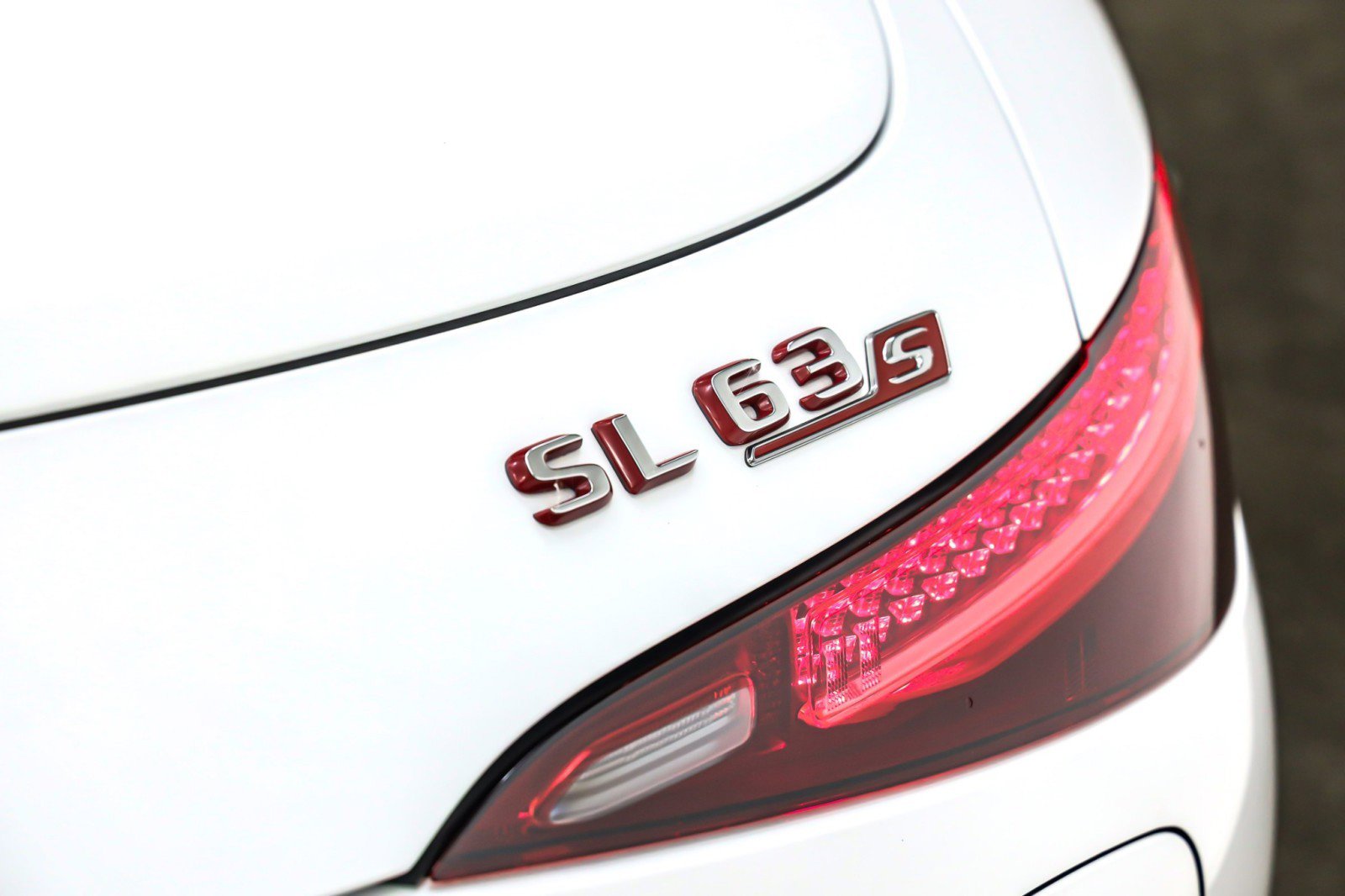 New 2025 Mercedes-Benz SL 63 AMG S e Performance 4MATIC image 9