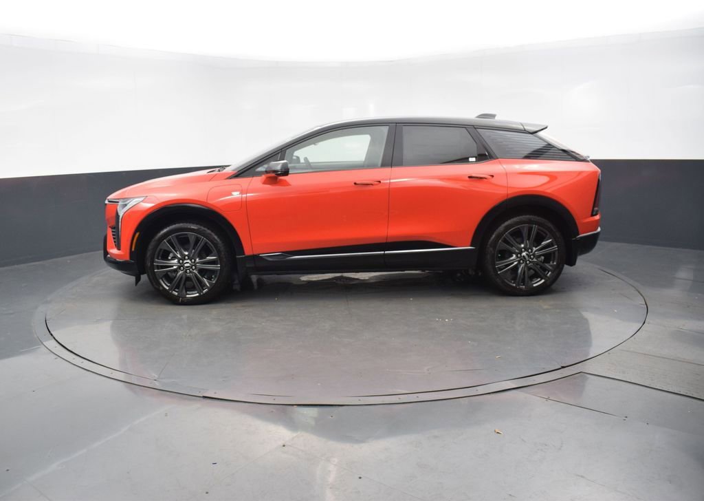 New 2026 Cadillac Optiq Sport 2 w/ LPO, Floor Liner Package image 2