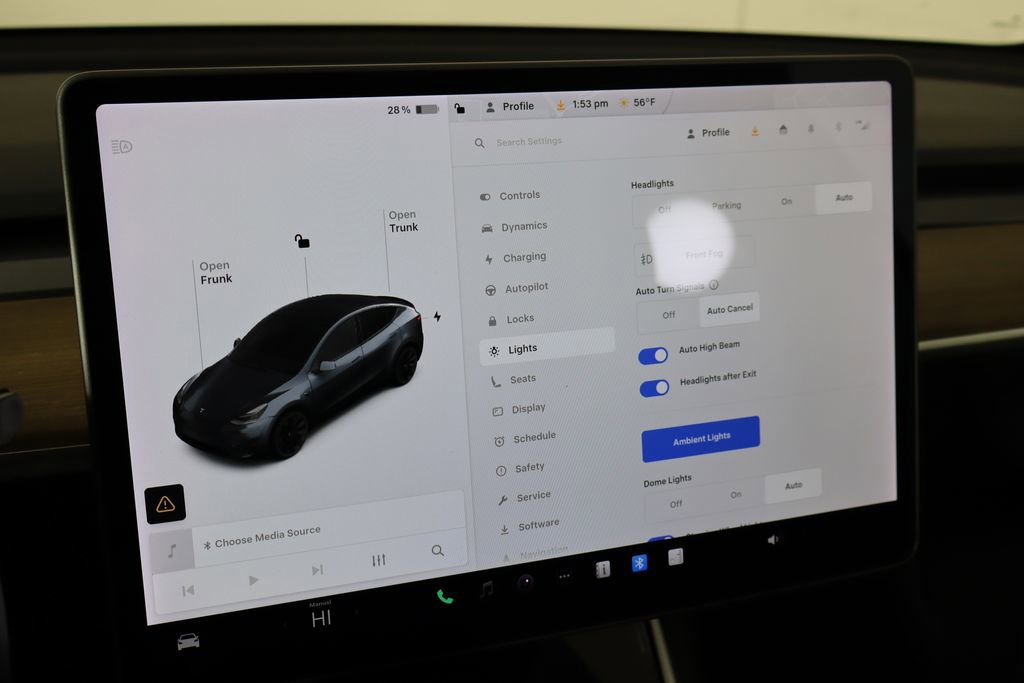 Used 2020 Tesla Model Y Long Range image 31