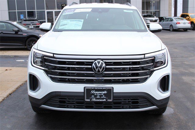 New 2025 Volkswagen Atlas SE image 2