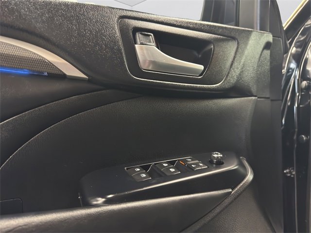 Used 2019 Toyota Highlander SE image 12