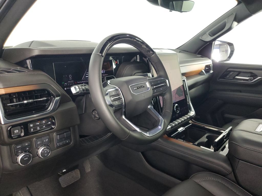 Certified 2025 GMC Yukon Denali w/ Denali Reserve Package AWD/4WD image 11