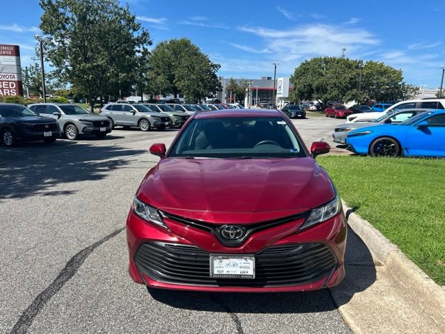 Used 2018 Toyota Camry LE FWD image 7