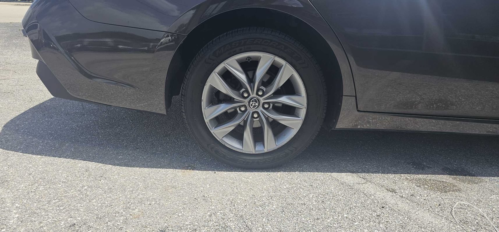 Used 2019 Toyota Avalon XLE w/ Moonroof Package FWD image 10