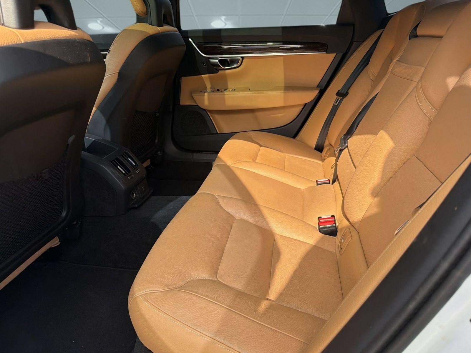 Used 2019 Volvo S90 T5 Momentum FWD image 22