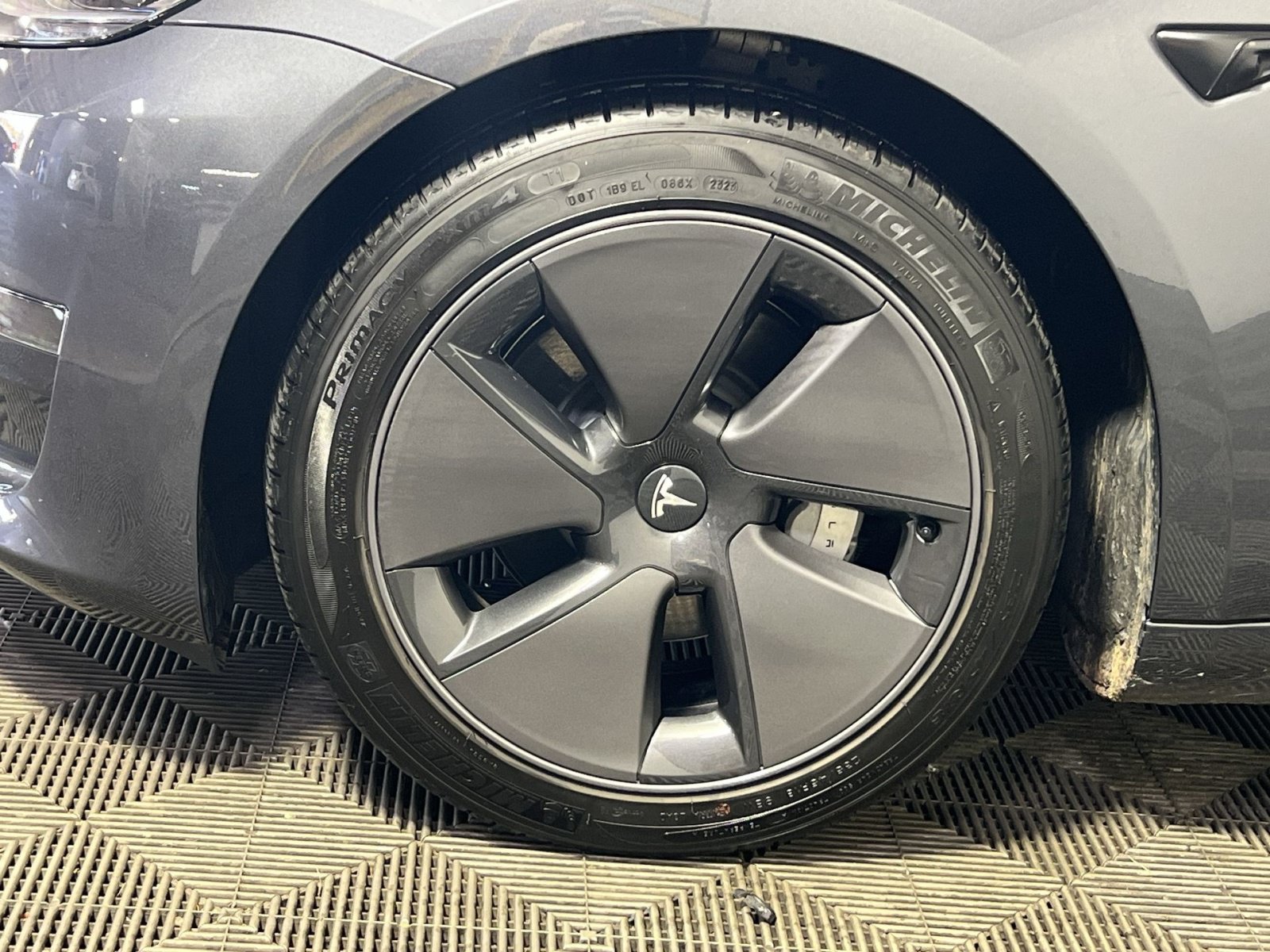 Used 2023 Tesla Model 3 Standard Range RWD image 13