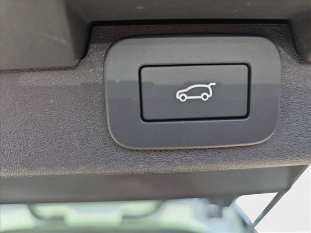 New 2025 Land Rover Discovery S AWD/4WD image 15