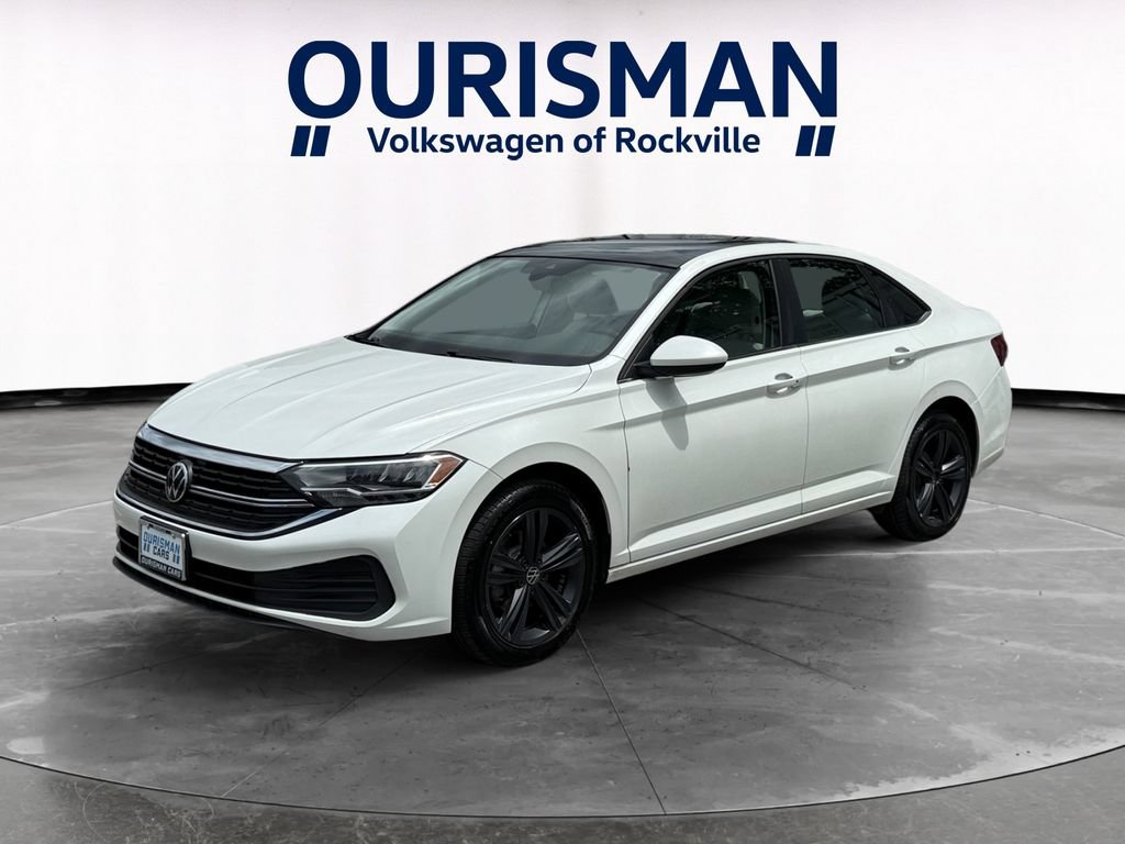 Used 2023 Volkswagen Jetta SE FWD image 2